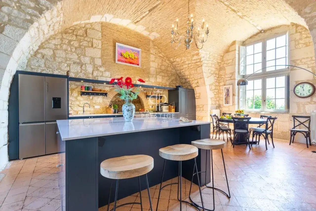 Castle 344m² in France, Bergerac. Priced at 1250000€ rent photo-20