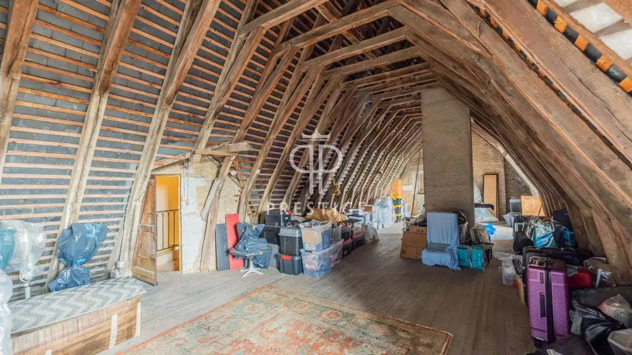 Castle 350m² in France, Туар. Priced at 795000€ rent photo-6