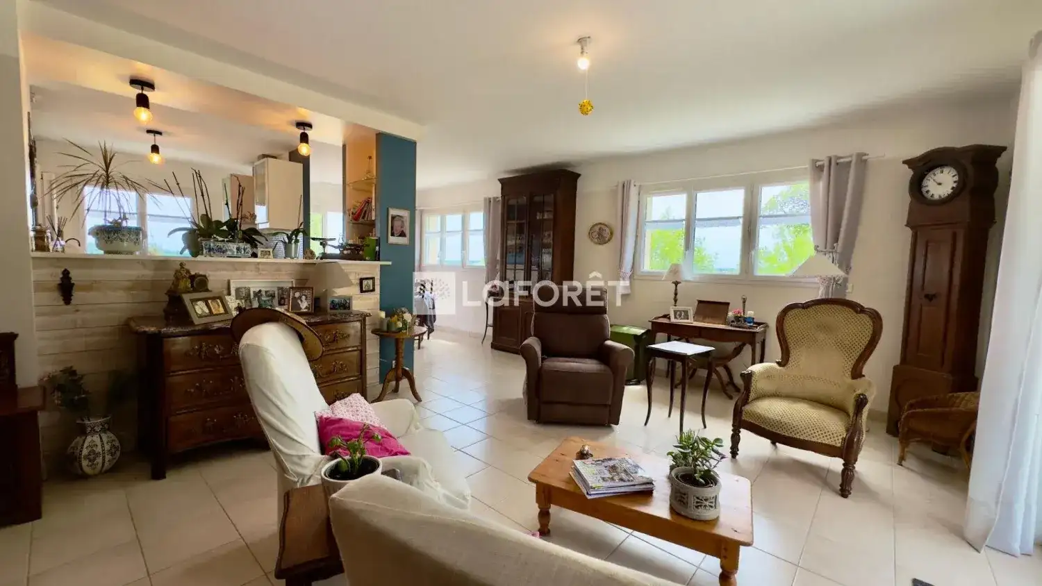 Castle 176m² in France, Monco. Priced at 318000€ rent photo-11