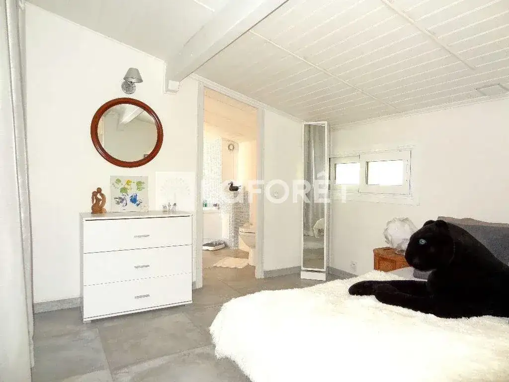 Castle 118m² in France, Castellar. Priced at 630000€ rent photo-4
