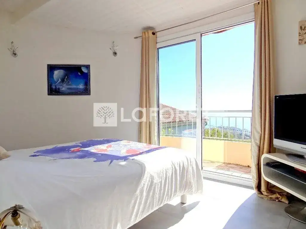Castle 118m² in France, Castellar. Priced at 630000€ rent photo-6