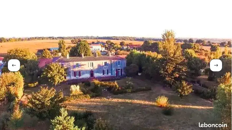 Castle 522m² in France, Le Bernard. Priced at 895000€ rent photo-11