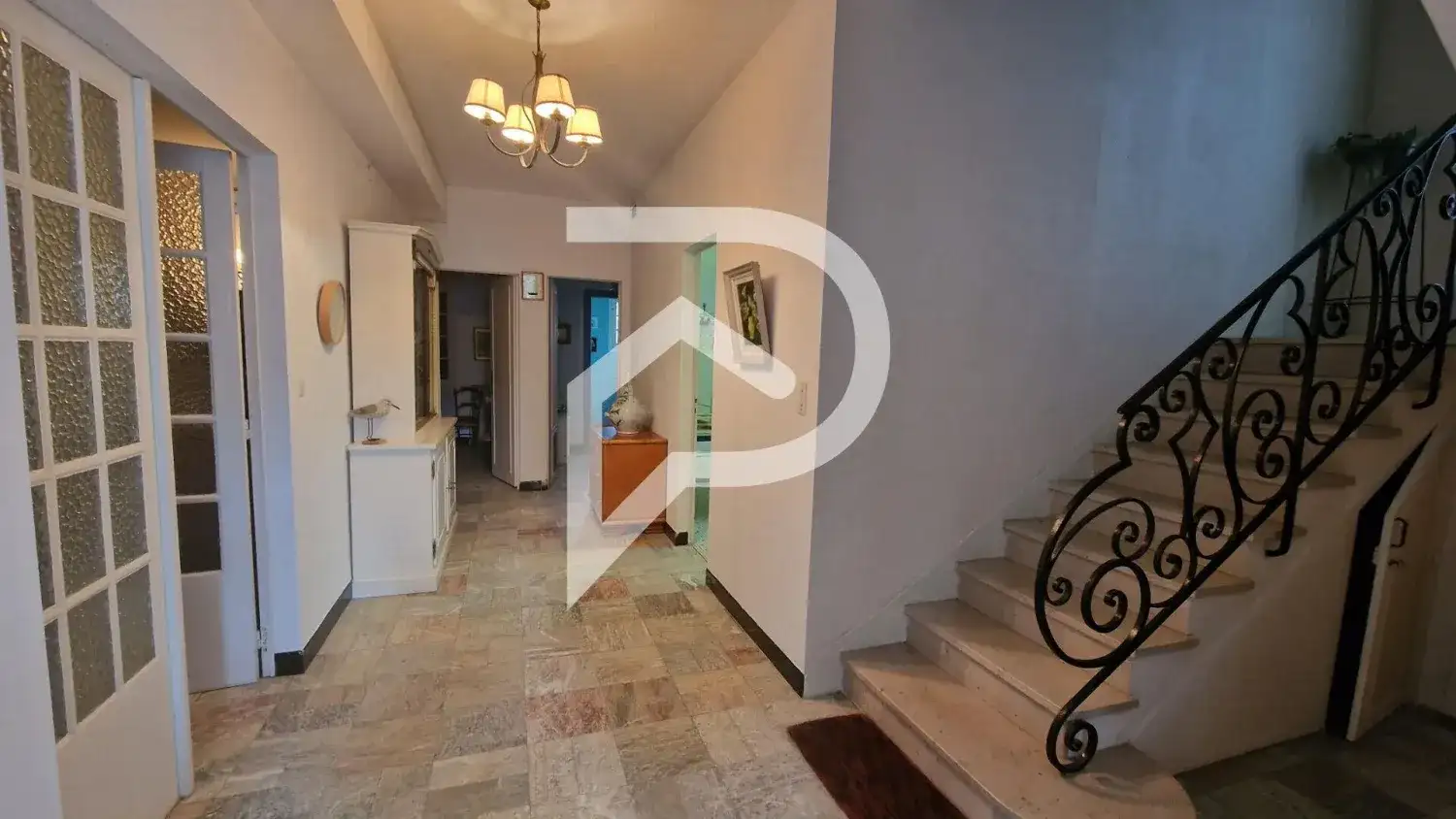 Castle 225m² in France, La-Tramblad. Priced at 997500€ rent photo-11