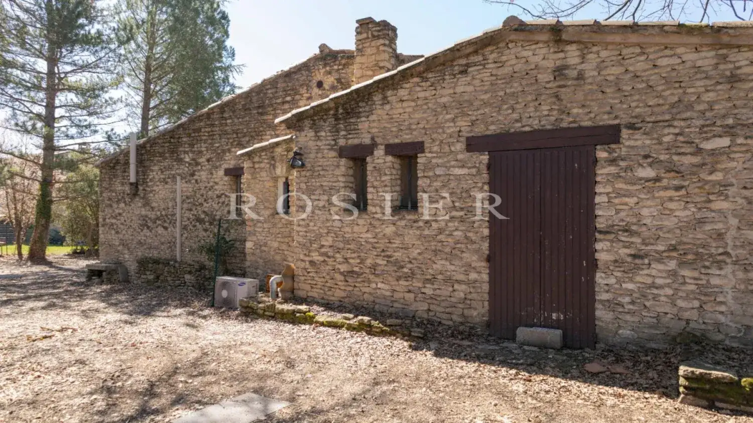 Castle 175m² in France, Proud. Priced at 600000€ rent photo-4