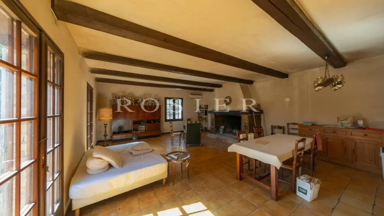 Castle 175m² in France, Proud. Priced at 600000€ rent photo-10