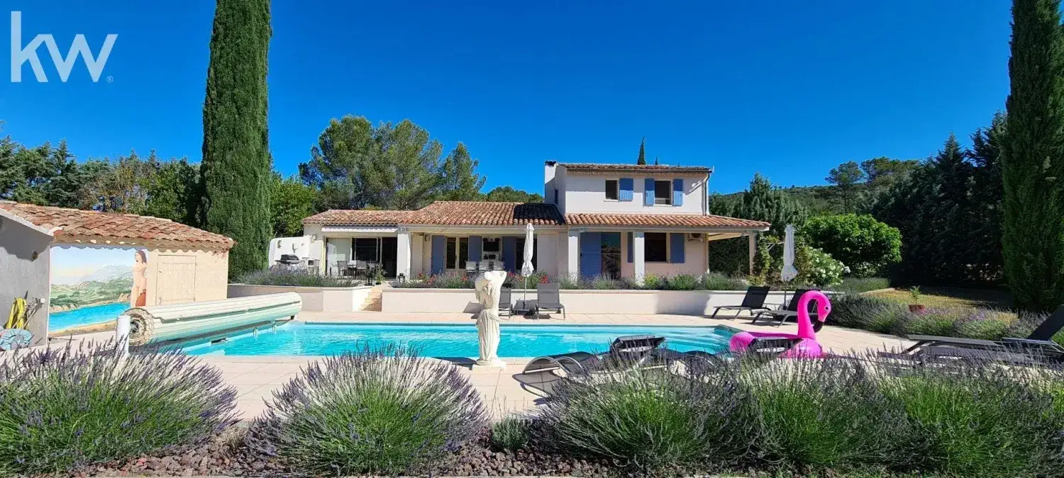 Castle 180m² in France, Brynol. Priced at 795000€ rent photo-5