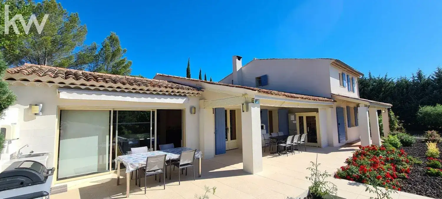 Castle 180m² in France, Brynol. Priced at 795000€ rent photo-9
