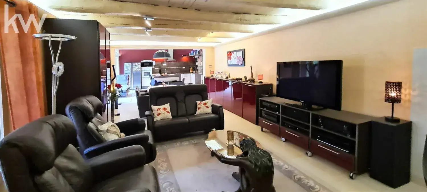Castle 180m² in France, Brynol. Priced at 795000€ rent photo-18