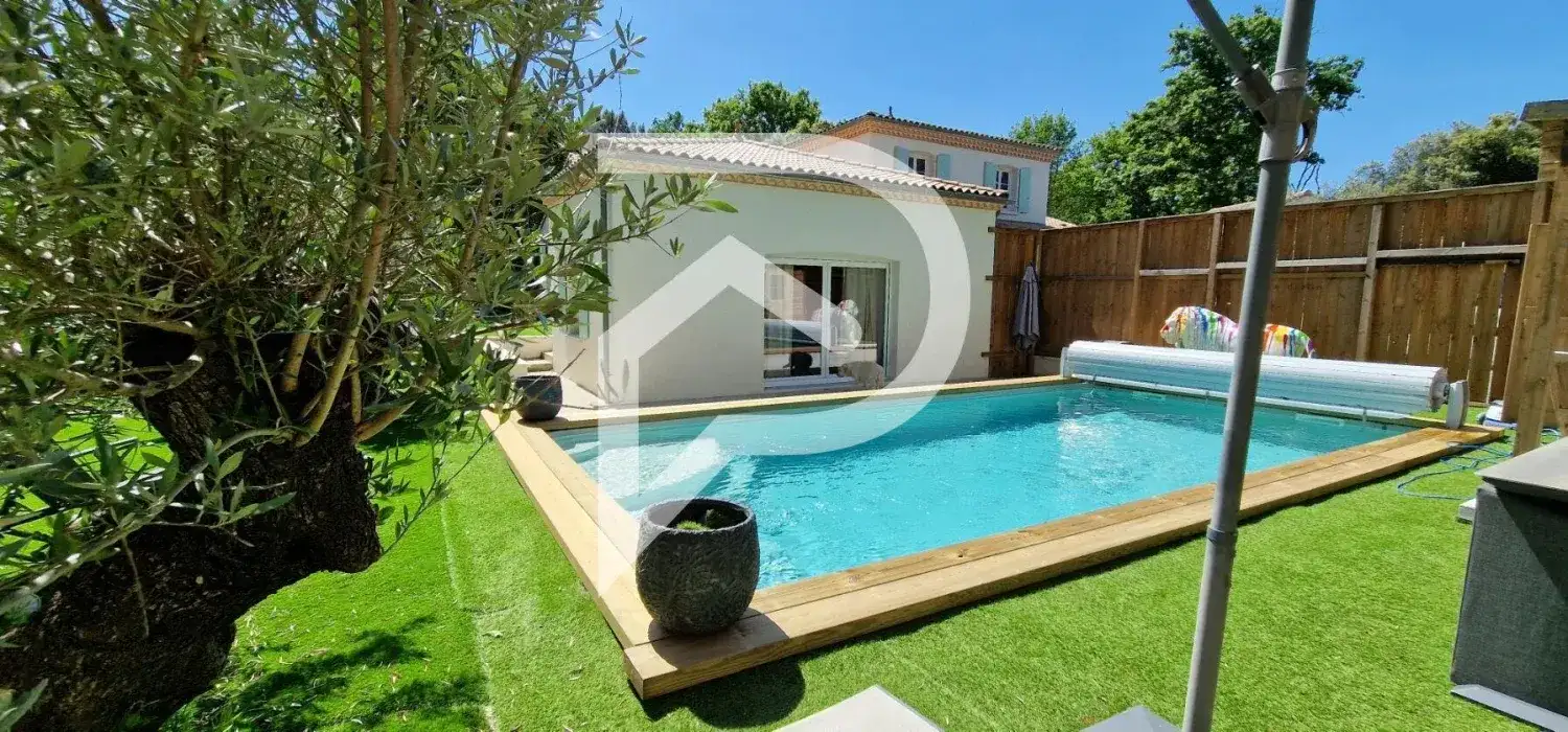 Castle 297m² in France, L-Matt. Priced at 787500€ rent photo-4