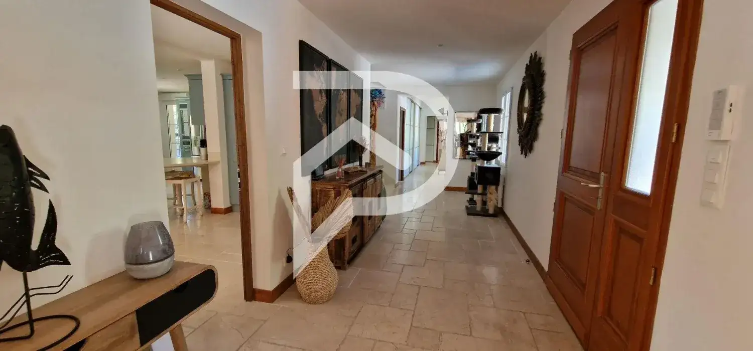 Castle 297m² in France, L-Matt. Priced at 787500€ rent photo-10