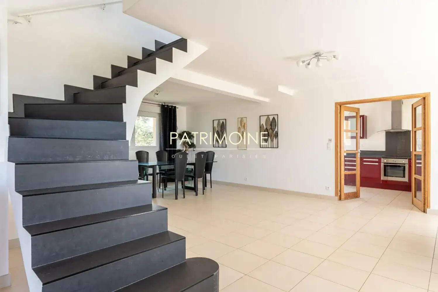 Castle 187m² in France, Saint-German-Sur-E. Priced at 665000€ rent photo-11