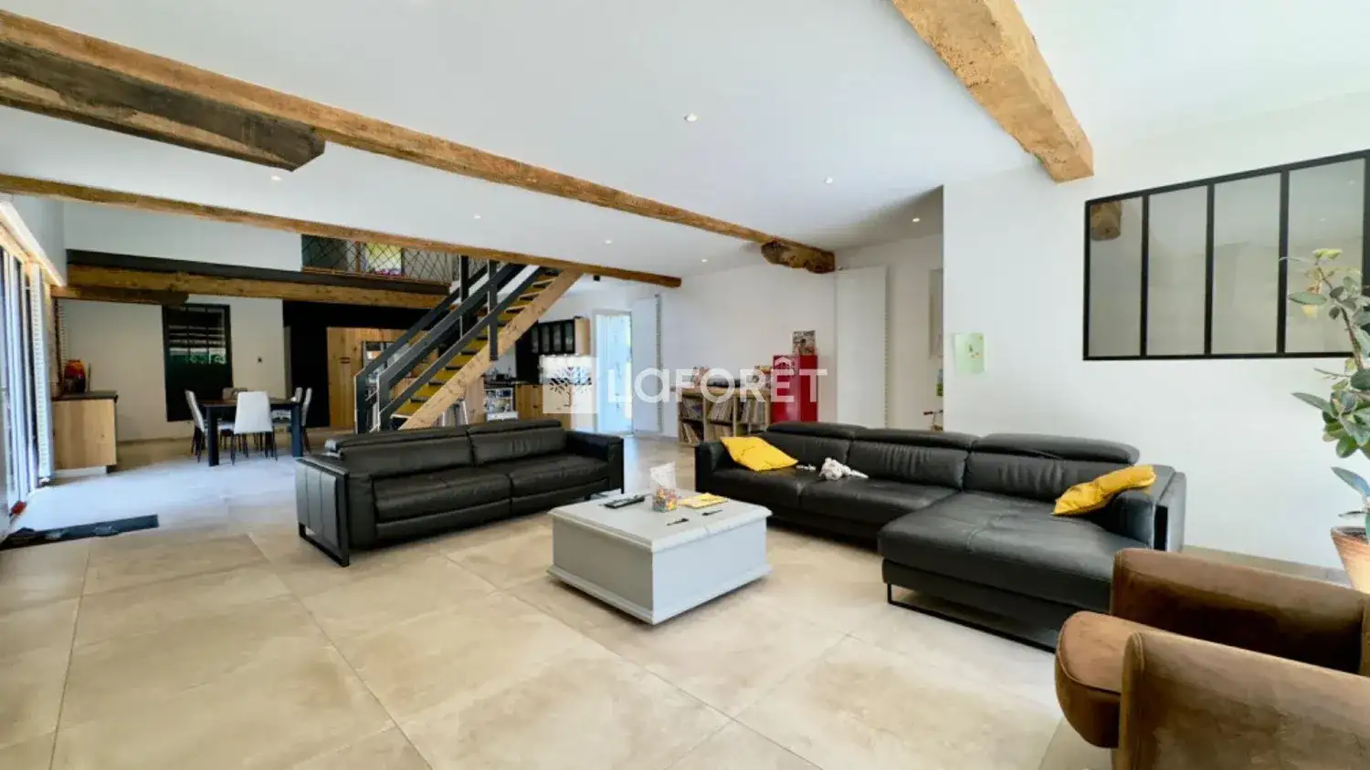 Castle 390m² in France, Nerac. Priced at 682000€ rent photo-13