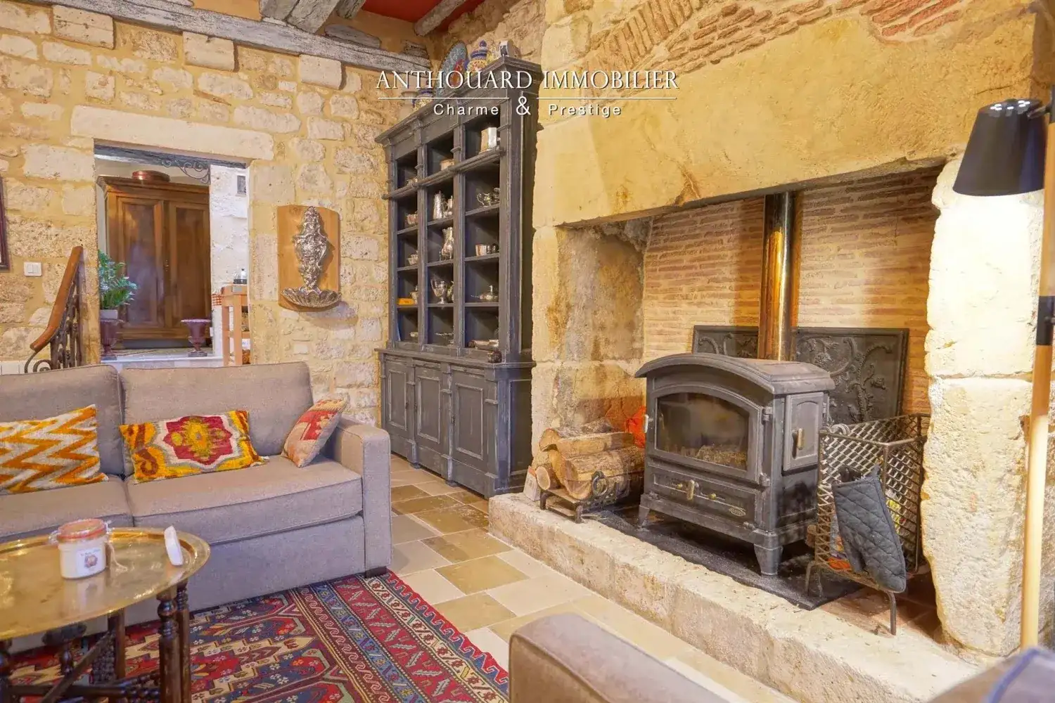 Castle 310m² in France, Montague. Priced at 1100000€ rent photo-4