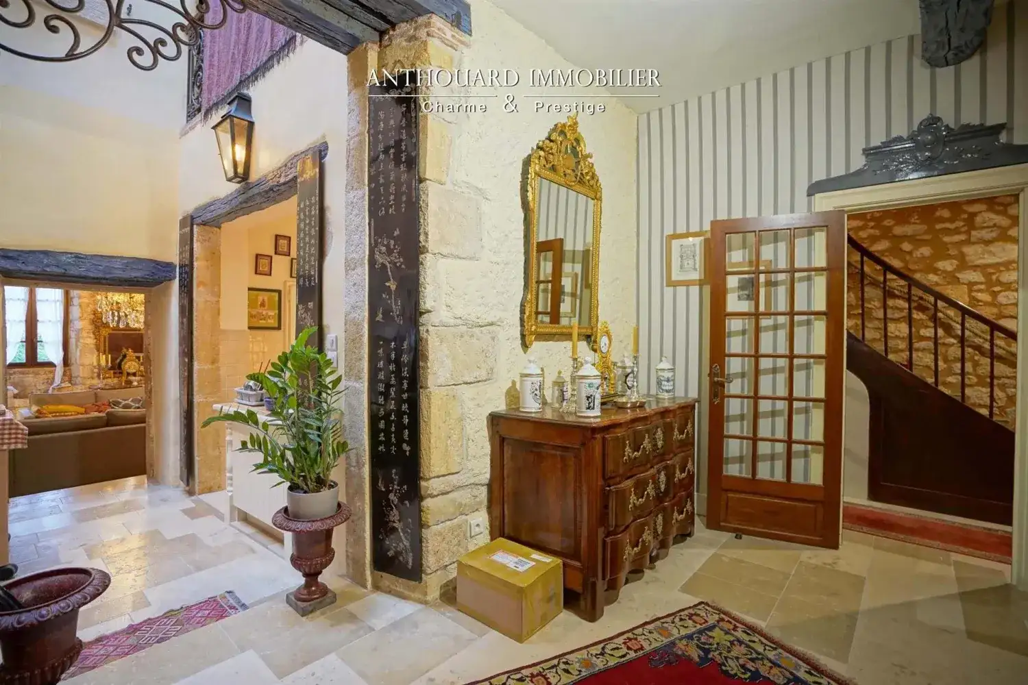 Castle 310m² in France, Montague. Priced at 1100000€ rent photo-17