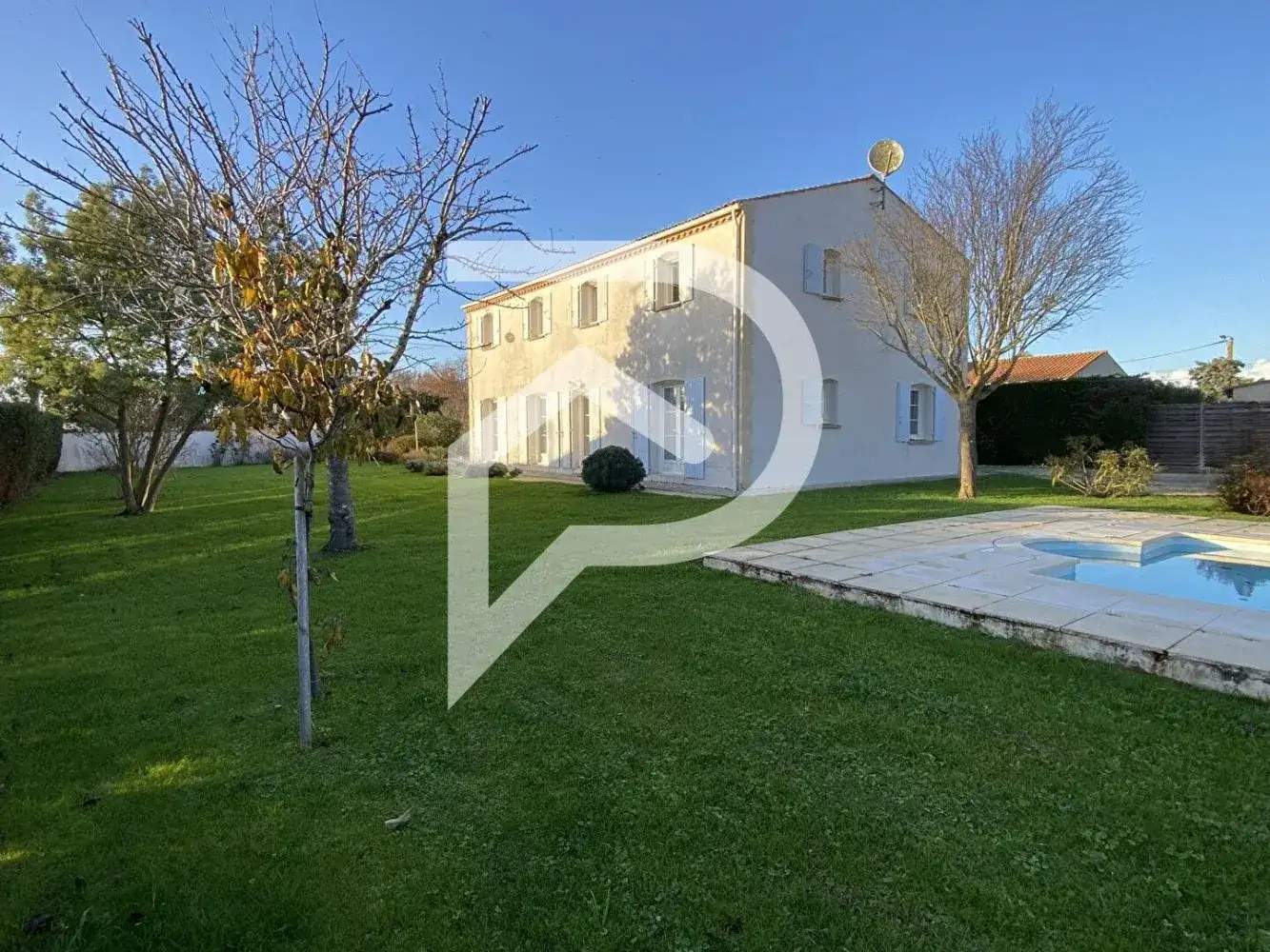 Castle 193m² in France, Bursfran le Shapiu. Priced at 576450€ rent photo-5