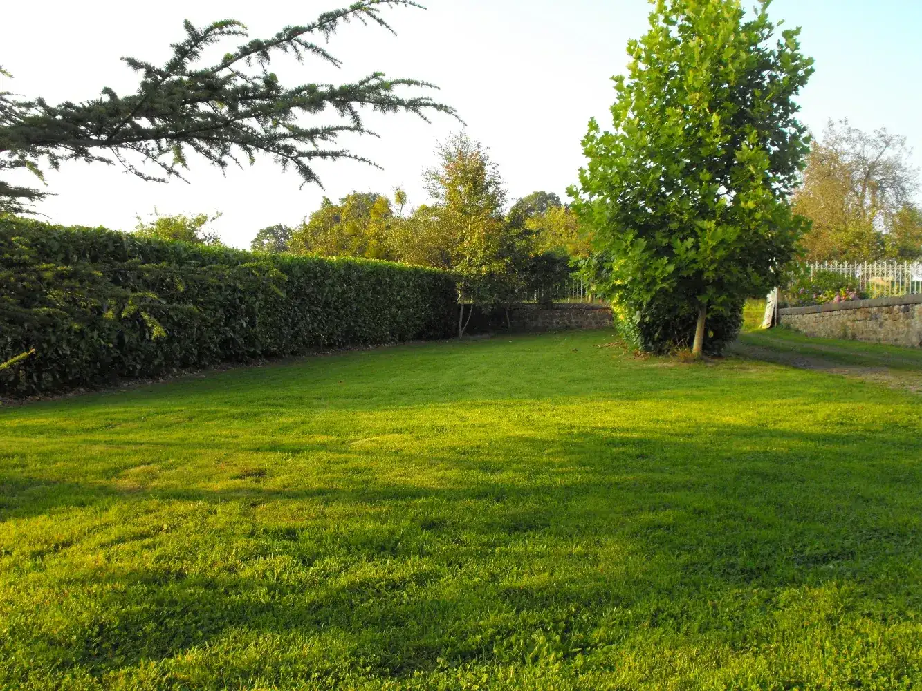 Castle 210m² in France, Roullours. Priced at 295000€ rent photo-6