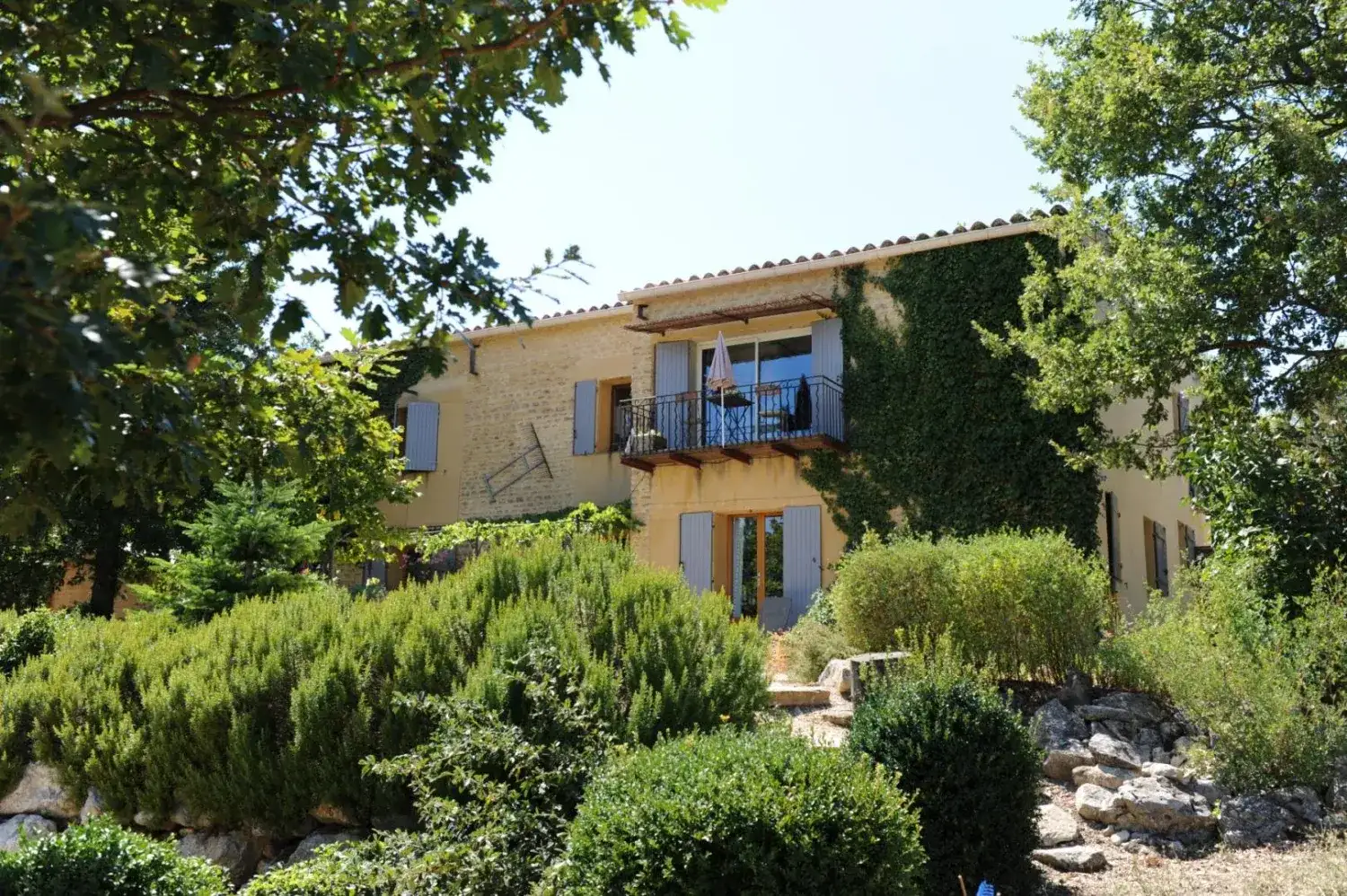 Castle 220m² in France, Proud. Priced at 720000€ rent photo-1