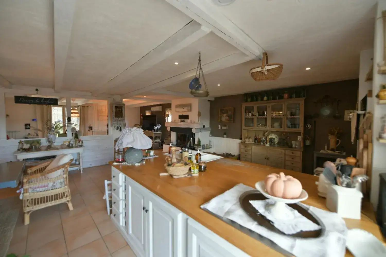 Castle 220m² in France, Proud. Priced at 720000€ rent photo-6