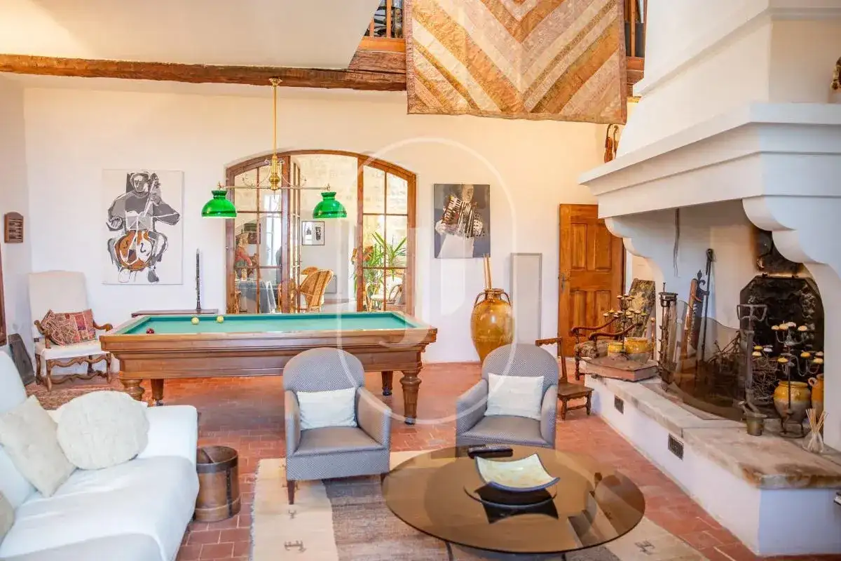 Castle 355m² in France, Le Barrou. Priced at 1150000€ rent photo-13