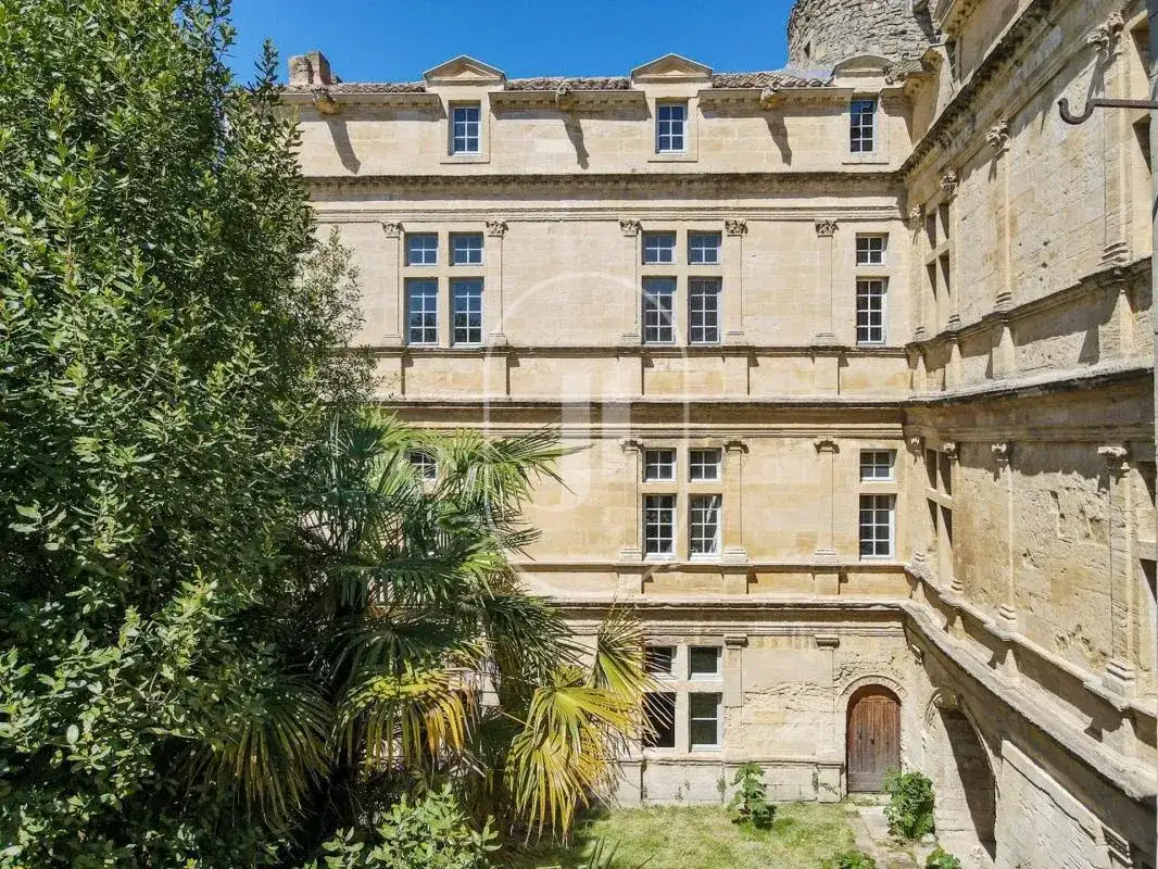 Castle 550m² in France, Yuses. Priced at 795000€ rent photo-6
