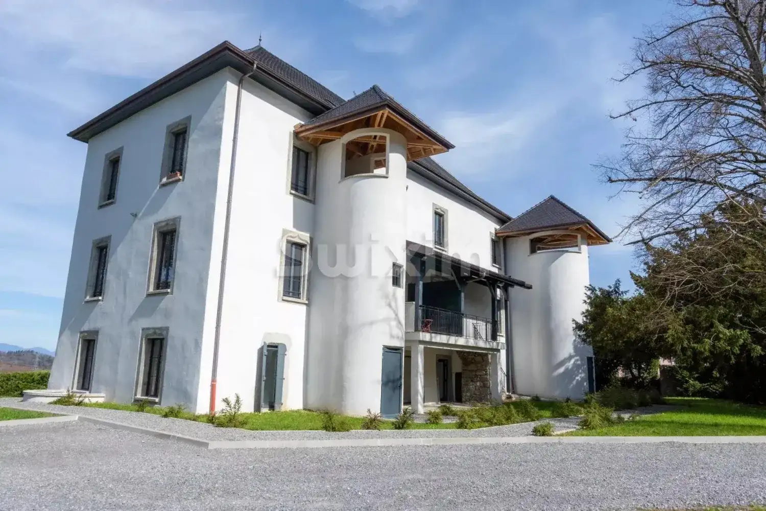 Castle 130m² in France, Dryan. Priced at 597000€ rent photo-4