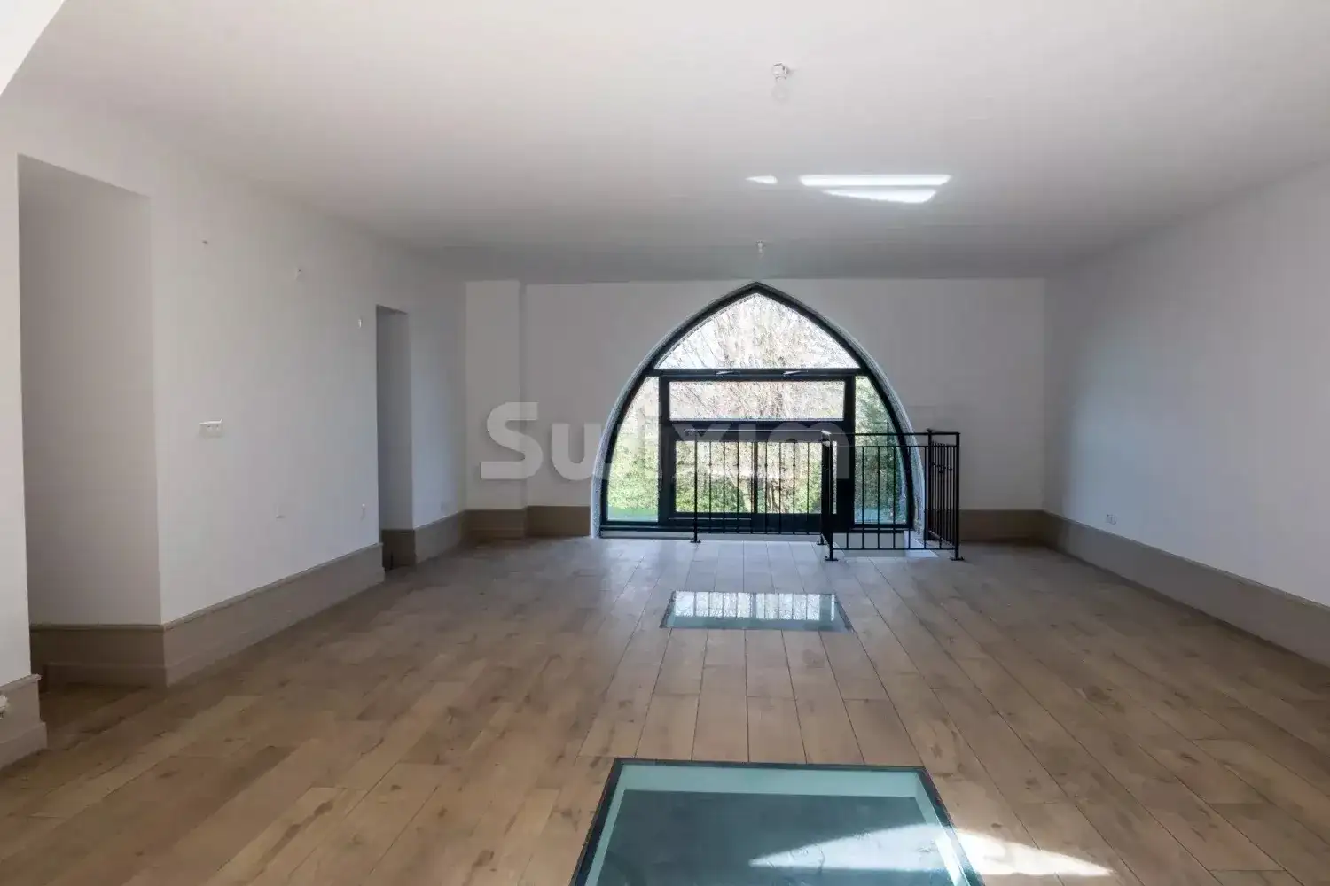 Castle 106m² in France, Orsier. Priced at 366000€ rent photo-3