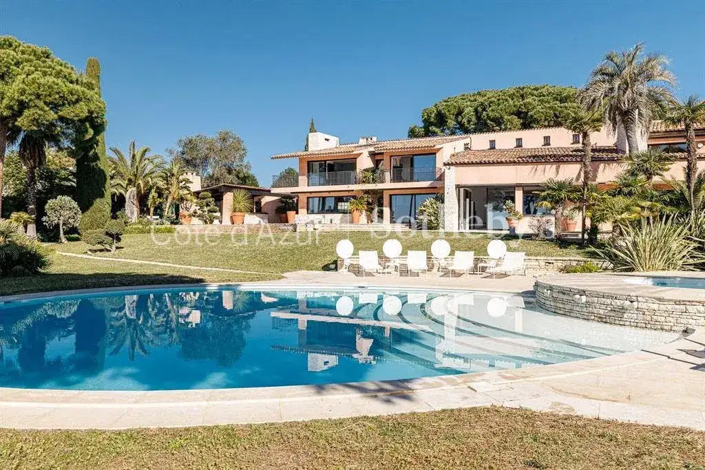 Castle 464m² in France, Nice. Priced at 8150000€ rent photo-5