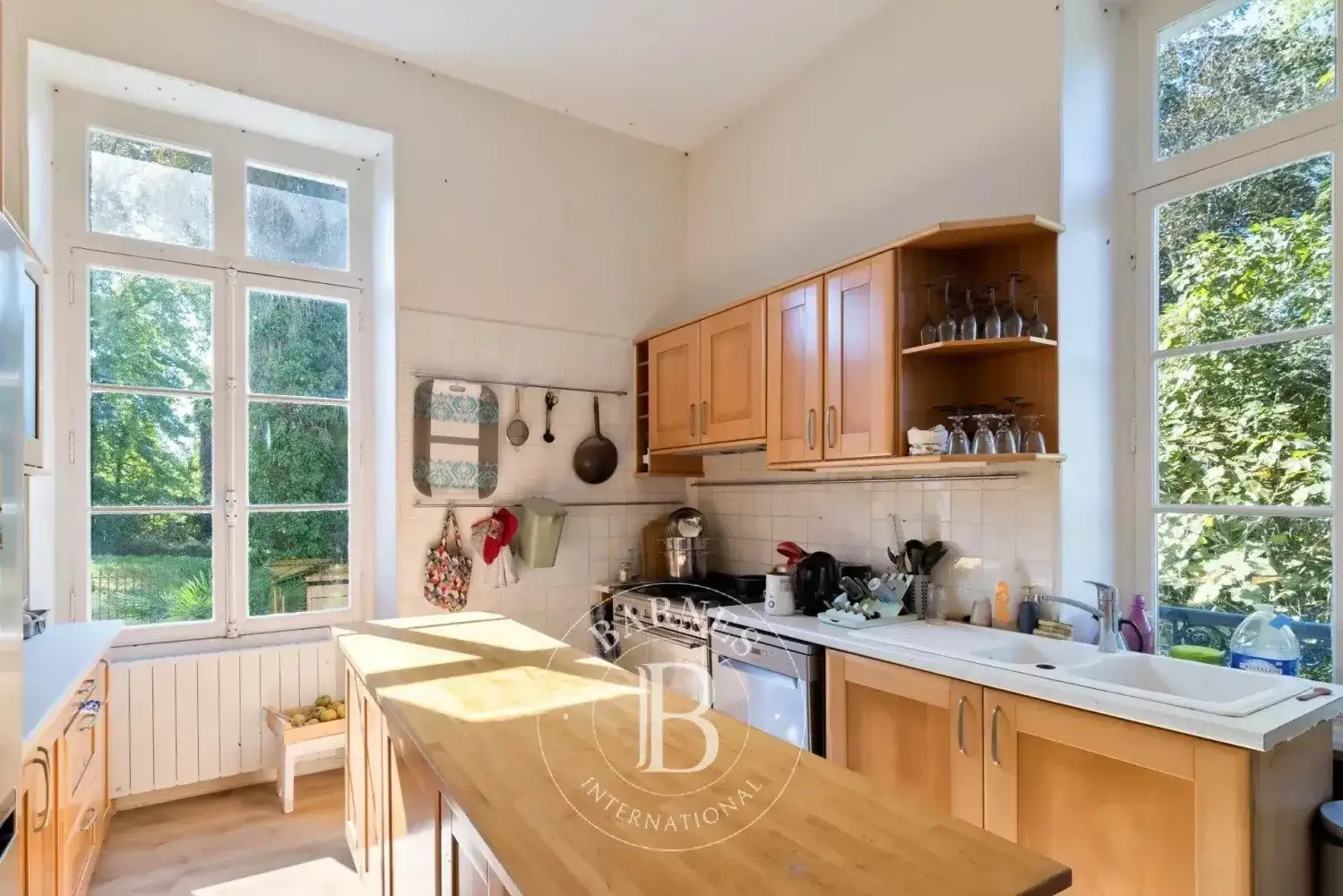 Castle 520m² in France, Сали-де-Беарн. Priced at 690000€ rent photo-8