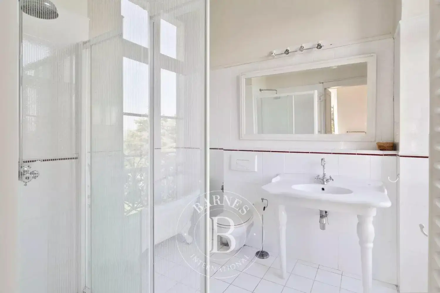 Castle 520m² in France, Сали-де-Беарн. Priced at 690000€ rent photo-11