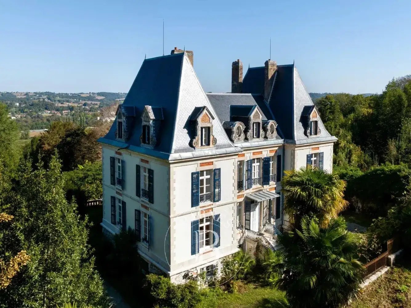 Castle 520m² in France, Сали-де-Беарн. Priced at 690000€ rent photo-16
