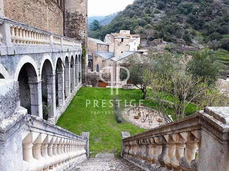 Castle 565m² in France, Каркасон. Priced at 1595000€ rent photo-11