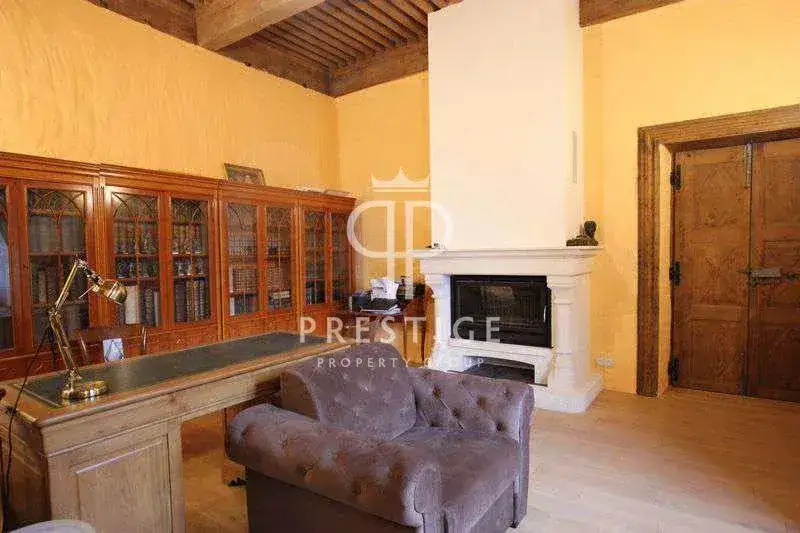 Castle 565m² in France, Каркасон. Priced at 1595000€ rent photo-18