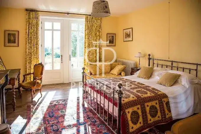 Castle 440m² in France, Exidoy. Priced at 1290000€ rent photo-19