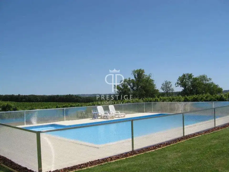 Castle 495m² in France, Dür. Priced at 825000€ rent photo-6