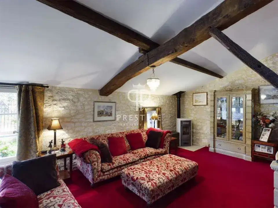 Castle 495m² in France, Dür. Priced at 825000€ rent photo-15