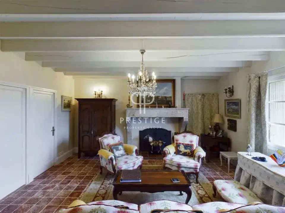 Castle 495m² in France, Dür. Priced at 825000€ rent photo-18
