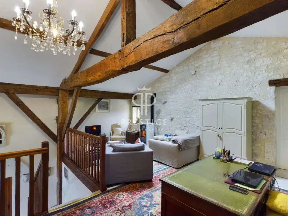 Castle 495m² in France, Dür. Priced at 825000€ rent photo-20