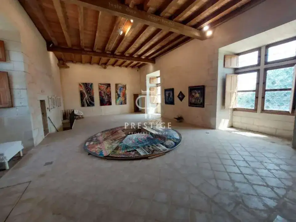 Castle 750m² in France, Poitiers. Priced at 1785000€ rent photo-8