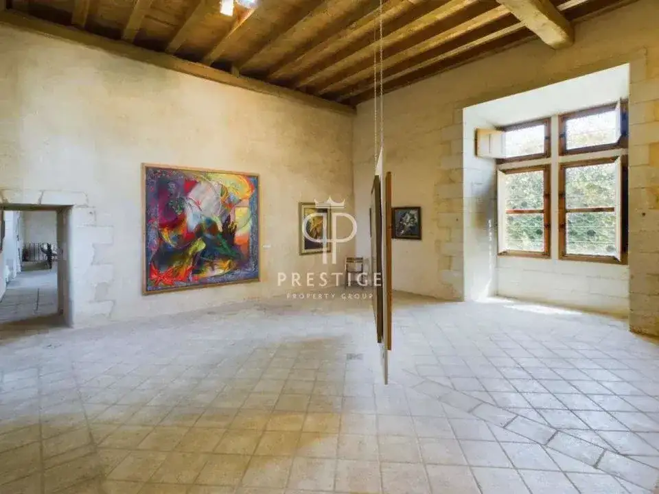 Castle 750m² in France, Poitiers. Priced at 1785000€ rent photo-14