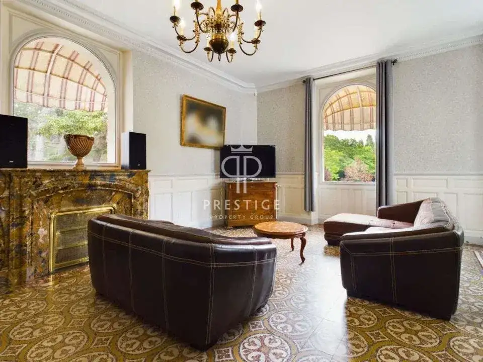 Castle 455m² in France, Каркасон. Priced at 1400000€ rent photo-11