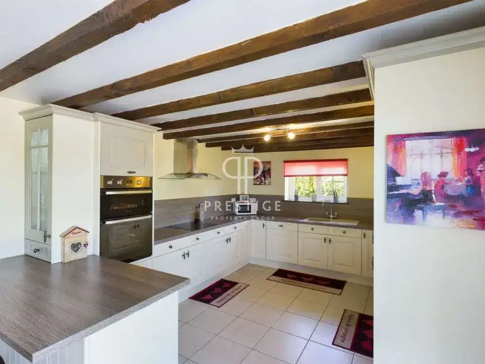 Castle 365m² in France, St. Fua La Grande. Priced at 1150000€ rent photo-4