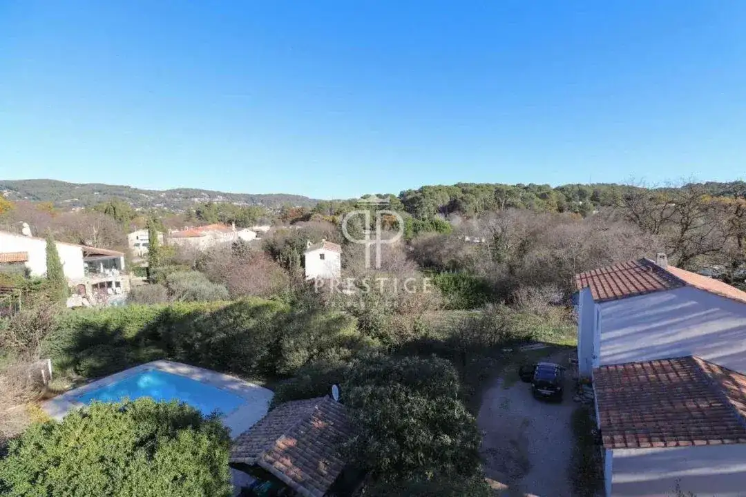 Castle 180m² in France, Draginian. Priced at 859000€ rent photo-8