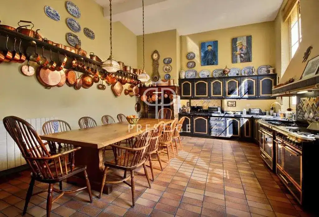 Castle 850m² in France, Kayuzak. Priced at 1100000€ rent photo-6
