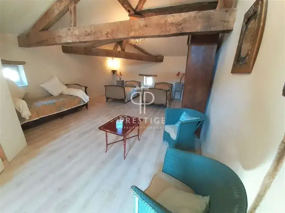 Castle 850m² in France, Kayuzak. Priced at 1100000€ rent photo-11