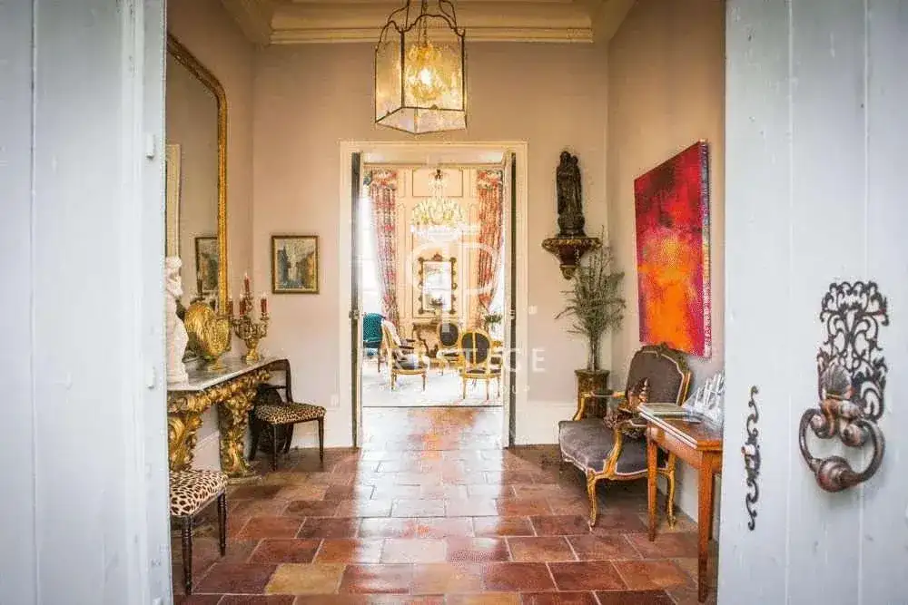 Castle 850m² in France, Kayuzak. Priced at 1100000€ rent photo-17