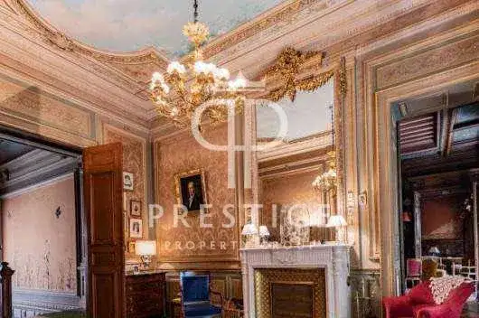 Castle 1400m² in France, Béziers. Priced at 1740000€ rent photo-6