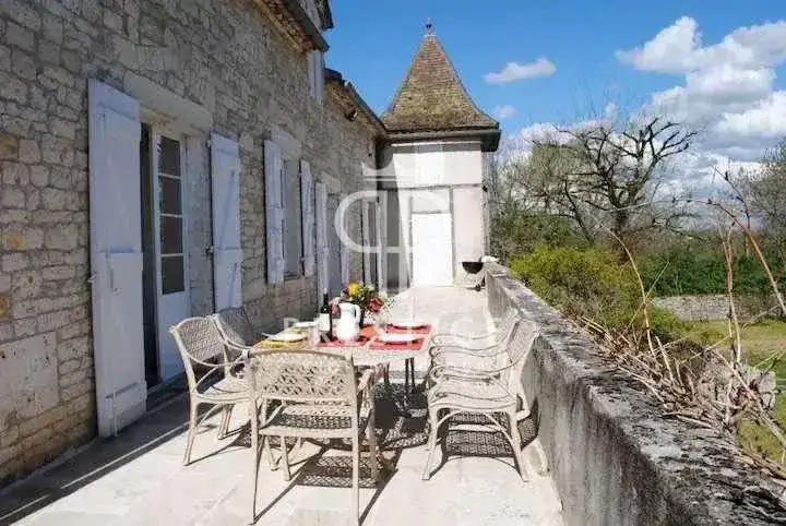 Castle 270m² in France, Lalbenque. Priced at 799000€ rent photo-10