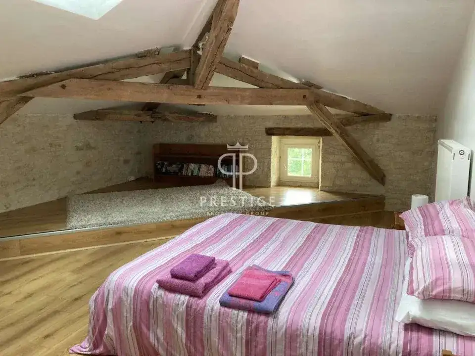 Castle 270m² in France, Lalbenque. Priced at 799000€ rent photo-19