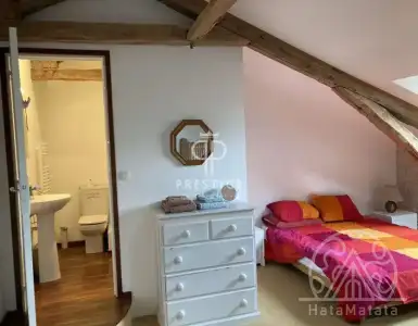 Buy in France for 799000€