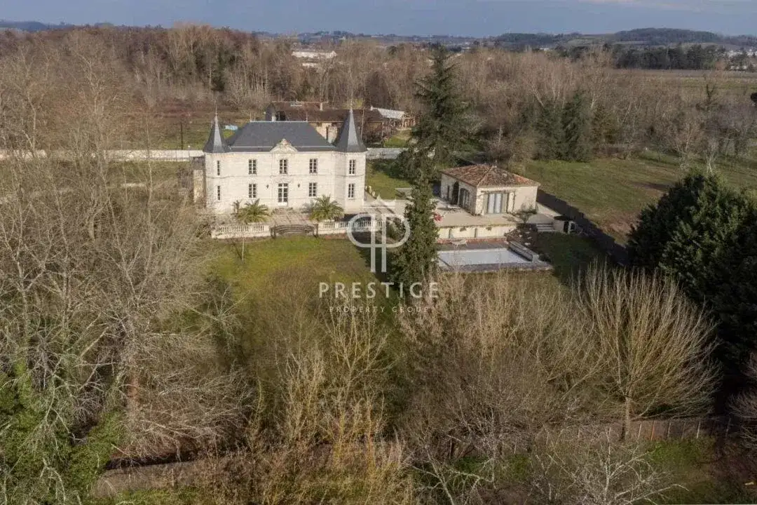 Castle 340m² in France, St. Emilion. Priced at 1499000€ rent photo-8